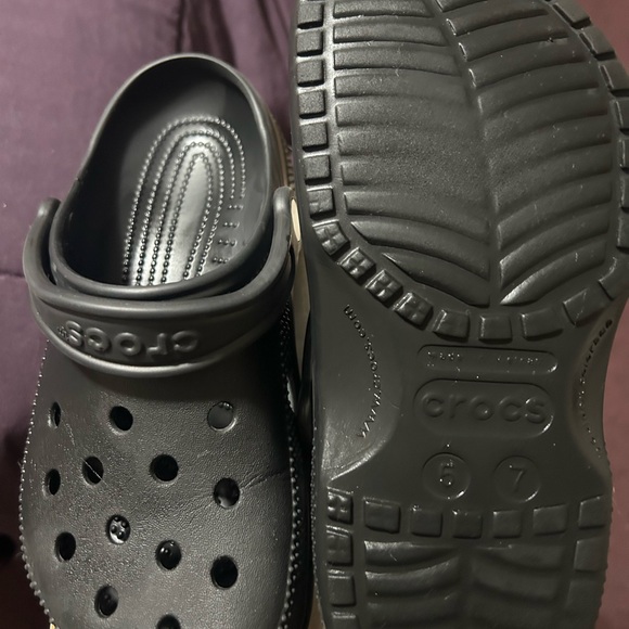Crocs - Picture 2 of 2